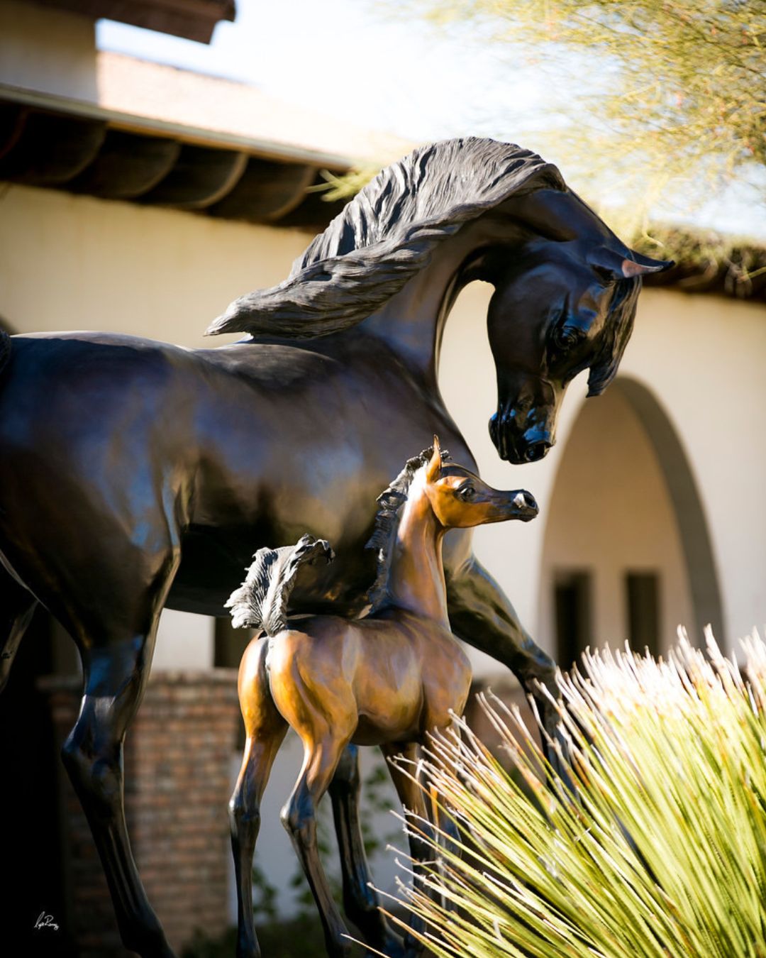 ROYAL ARABIANS MARE & FOAL MONUMENT